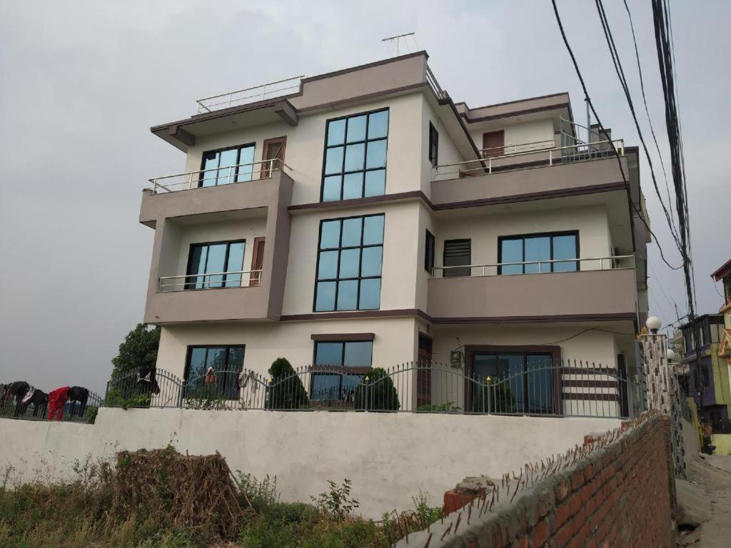 Kathmandu Airport View Hotel And Lodge Екстериор снимка