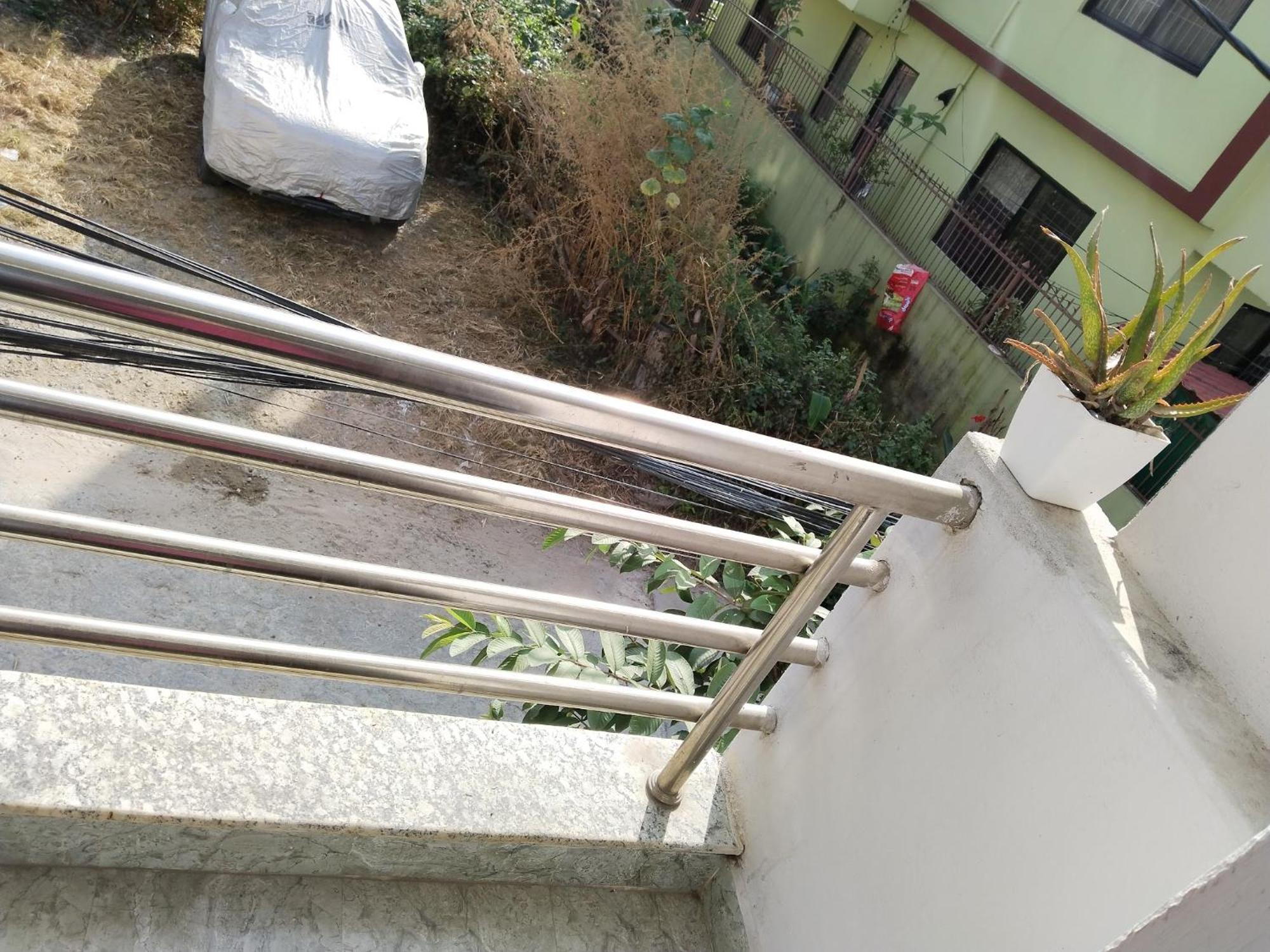 Kathmandu Airport View Hotel And Lodge Екстериор снимка